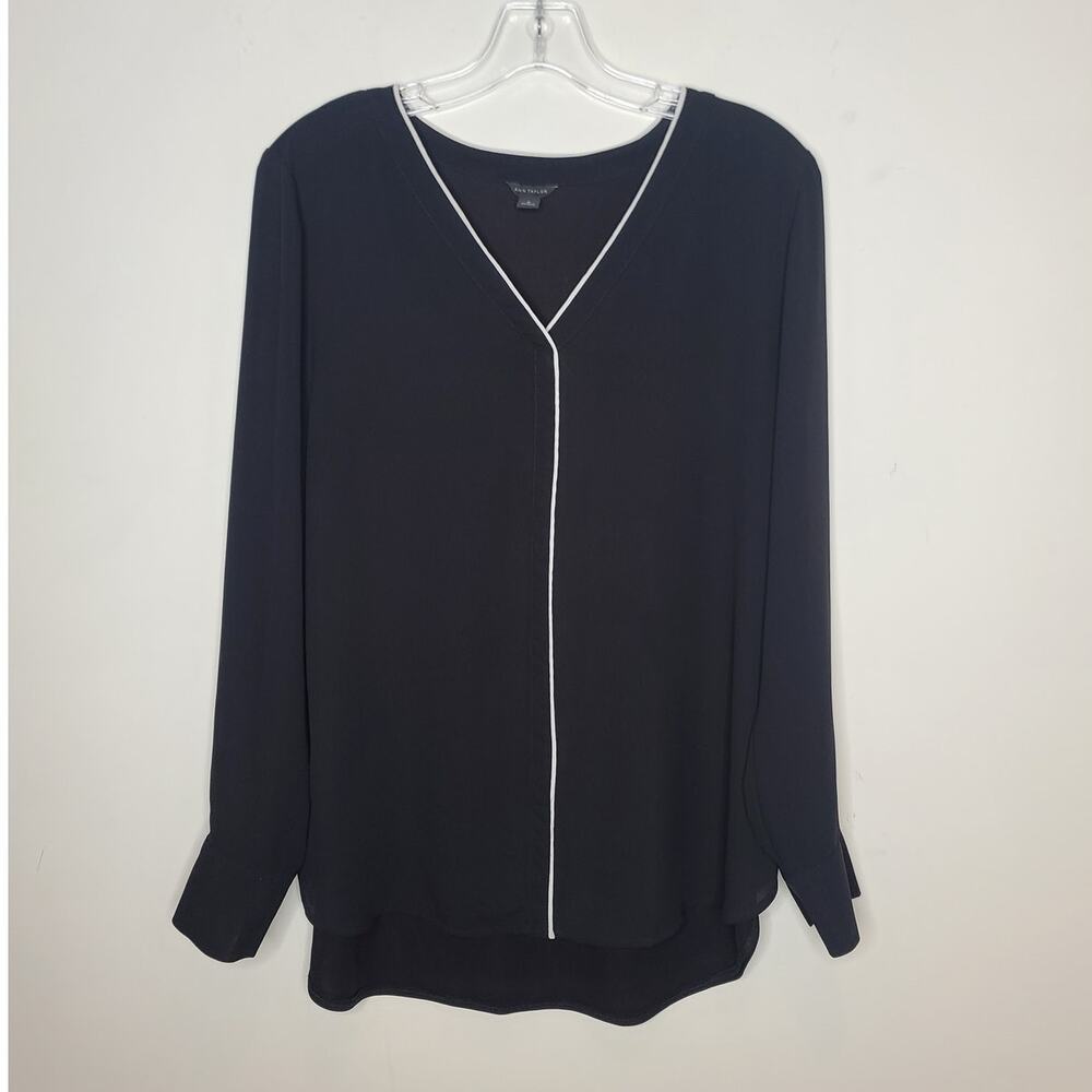 Ann Taylor black with contrast white trim long sleeve popover shirt - medium